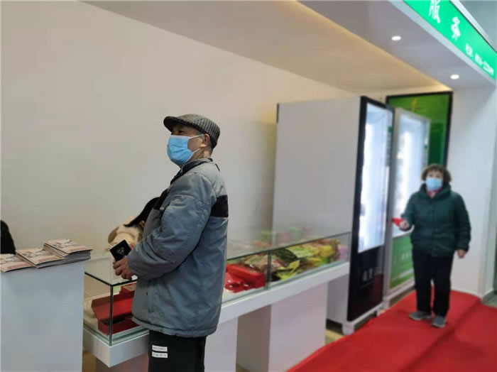 四川中青旅綿陽分社、綿陽市中旅假日旅行社、綿陽自來文化傳播有限公司24H自助售貨服務(wù)盛大開業(yè)