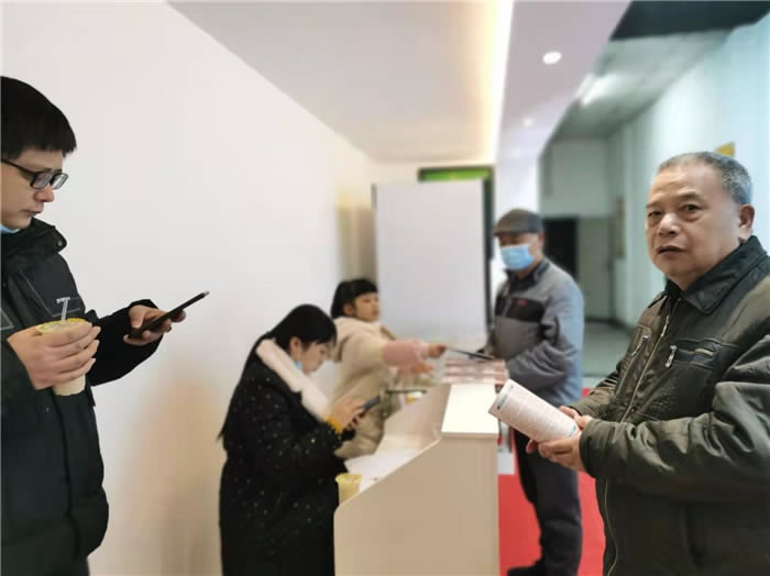 四川中青旅綿陽分社、綿陽市中旅假日旅行社、綿陽自來文化傳播有限公司24H自助售貨服務(wù)盛大開業(yè)